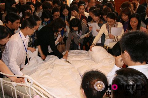 雅芳婷春季訂貨會(huì)圓滿(mǎn)結(jié)束
