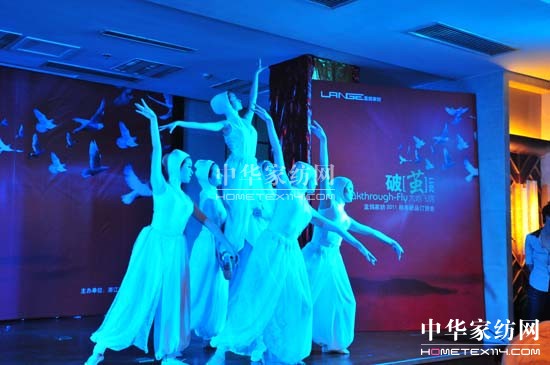 {(ln)2011ﶬӆ؛(hu)AM